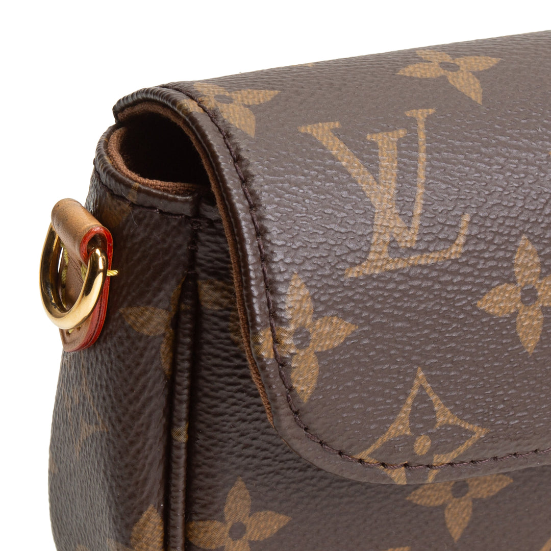 LOUIS VUITTON Monogram Ivy Wallet on Chain