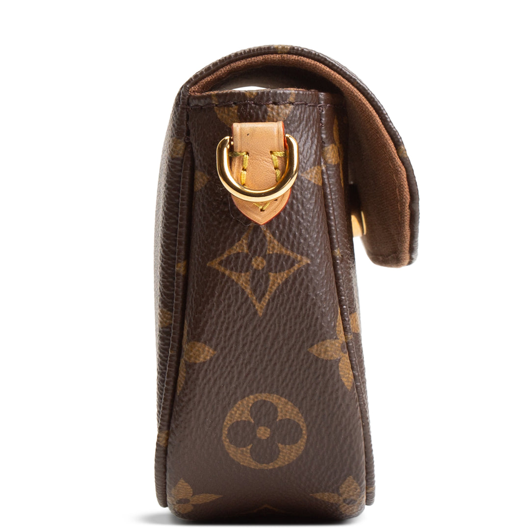 LOUIS VUITTON Monogram Ivy Wallet on Chain