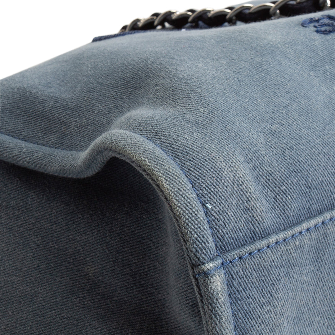 CHANEL Large Denim Deauville - Blue