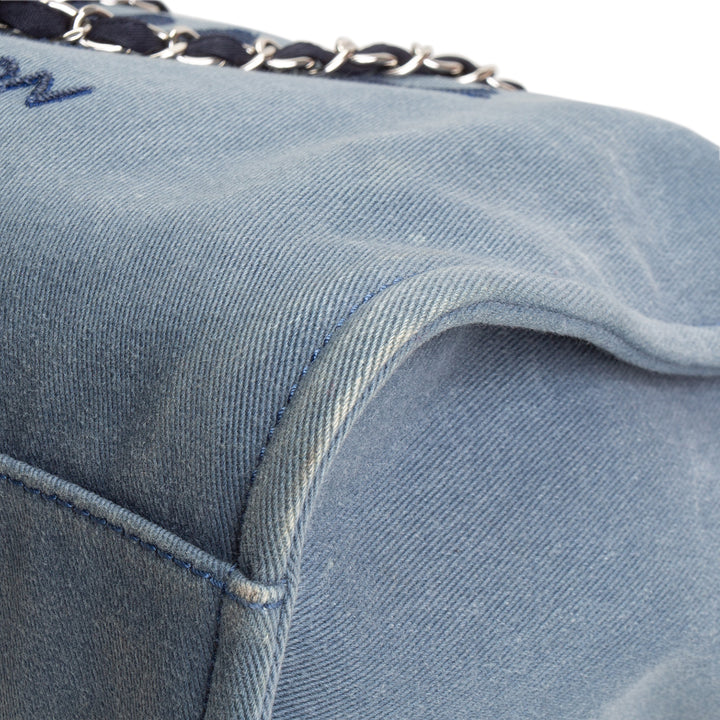 CHANEL Large Denim Deauville - Blue