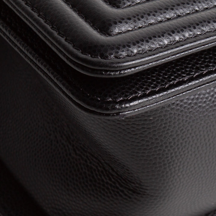 CHANEL Boy Bag Medium Quilted Caviar - Black