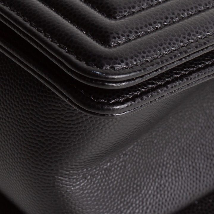 CHANEL Boy Bag Medium Quilted Caviar - Black