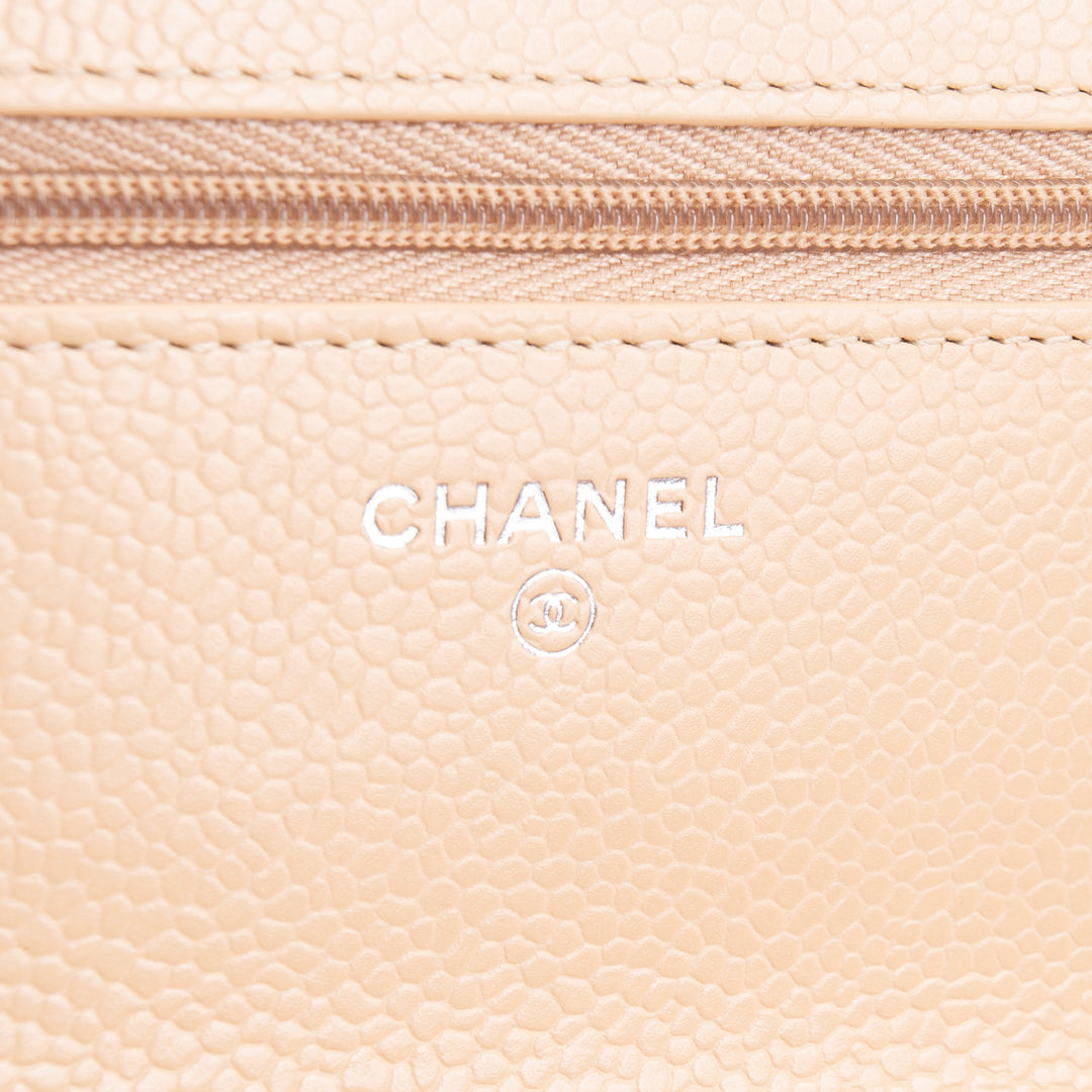CHANEL Caviar Wallet on Chain - Beige