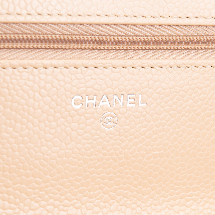 CHANEL Caviar Wallet on Chain - Beige