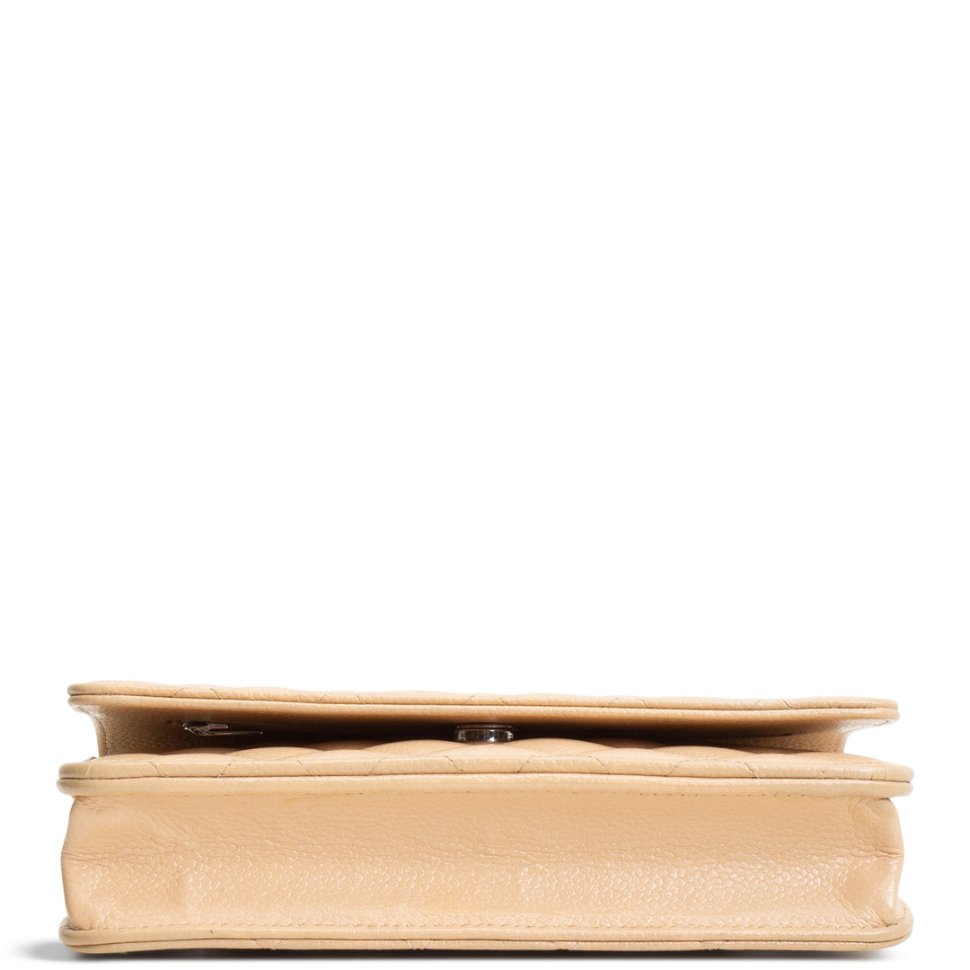 CHANEL Caviar Wallet on Chain - Beige