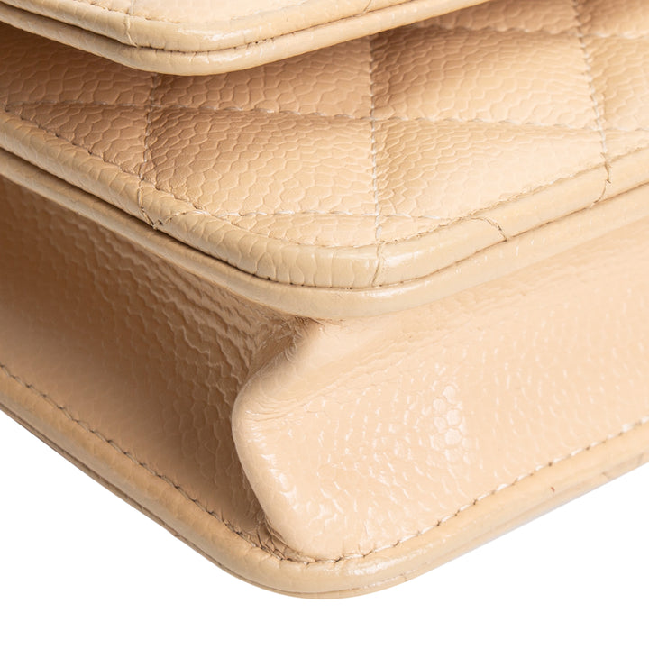 CHANEL Caviar Wallet on Chain - Beige