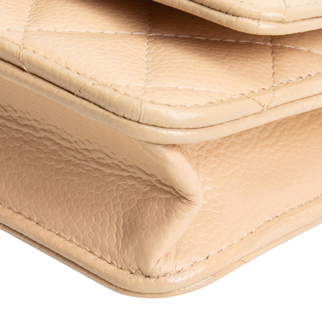 CHANEL Caviar Wallet on Chain - Beige