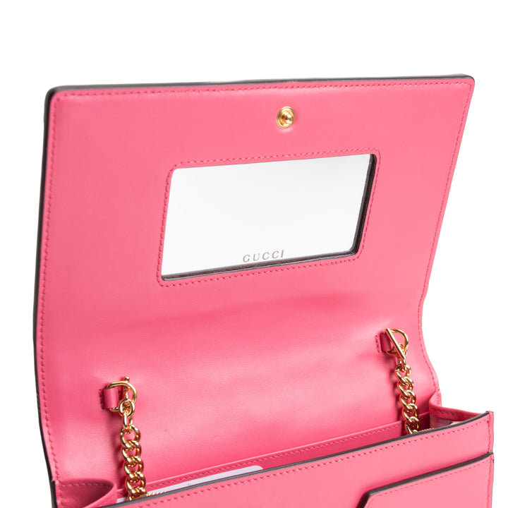 GUCCI GG Matelasse Chain Wallet - Pink