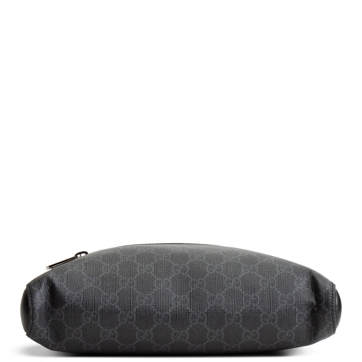 GUCCI GG Supreme Messenger Bag - Black