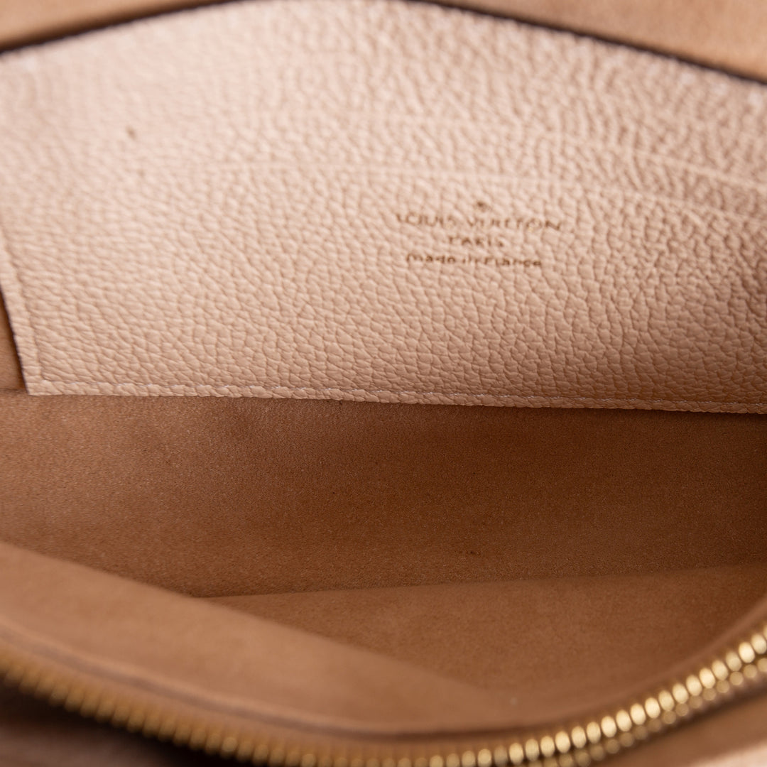 LOUIS VUITTON Giant Empreinte Monogram Ivy Wallet On Chain - Ivory