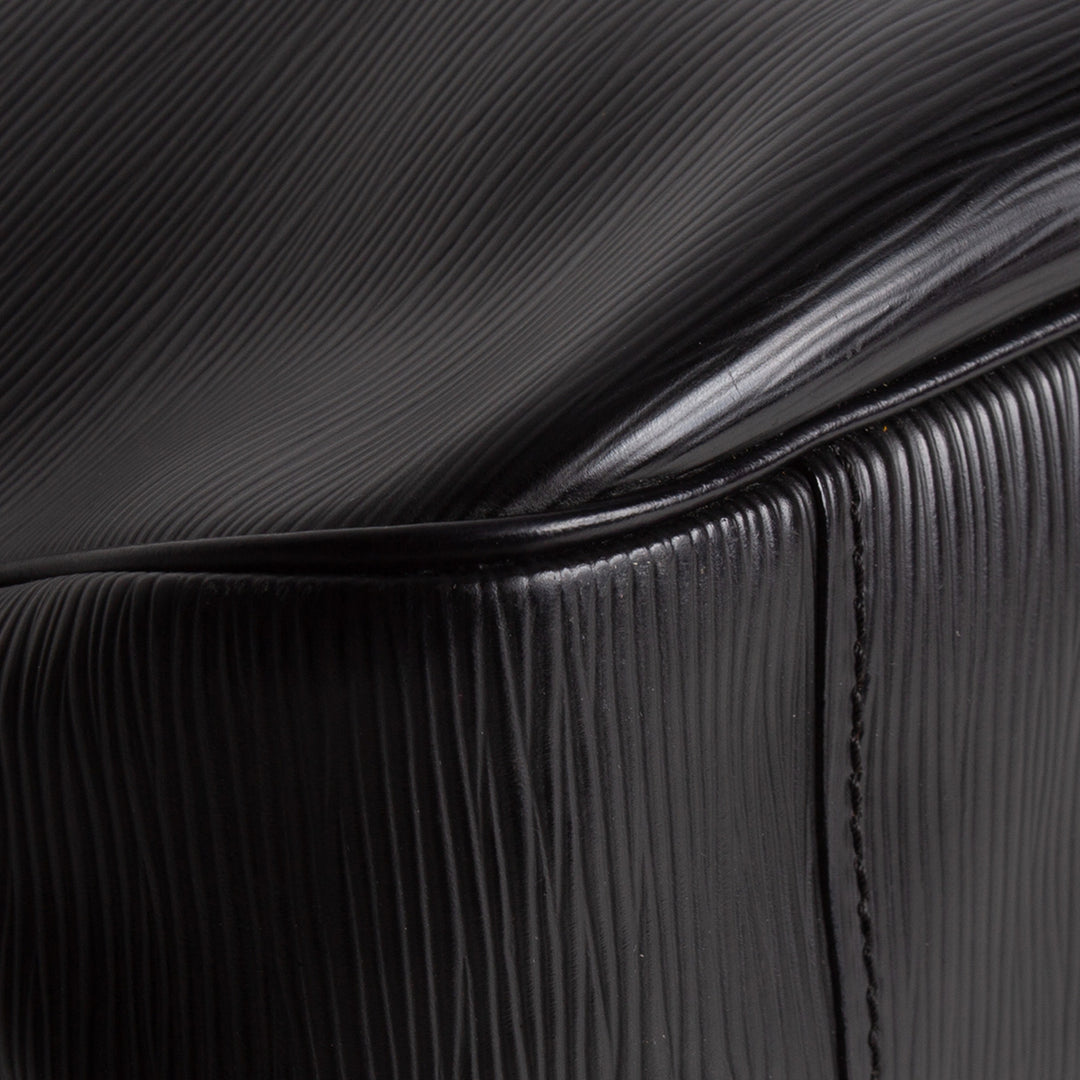 LOUIS VUITTON Epi Leather Passy - Black