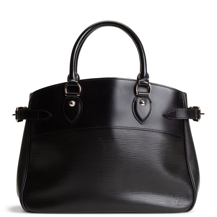 LOUIS VUITTON Epi Leather Passy - Black