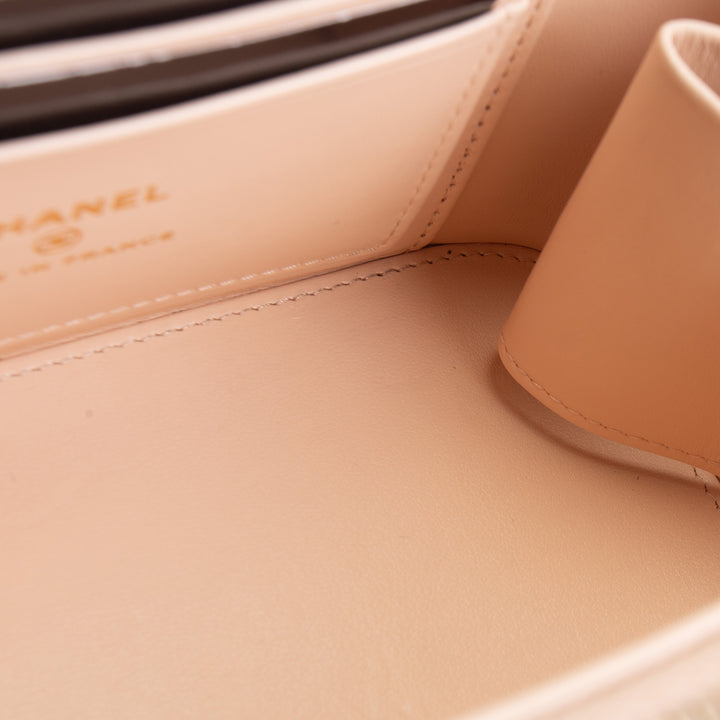 CHANEL Caviar Quilted Long Vanity w/ Chain - Pale Pink