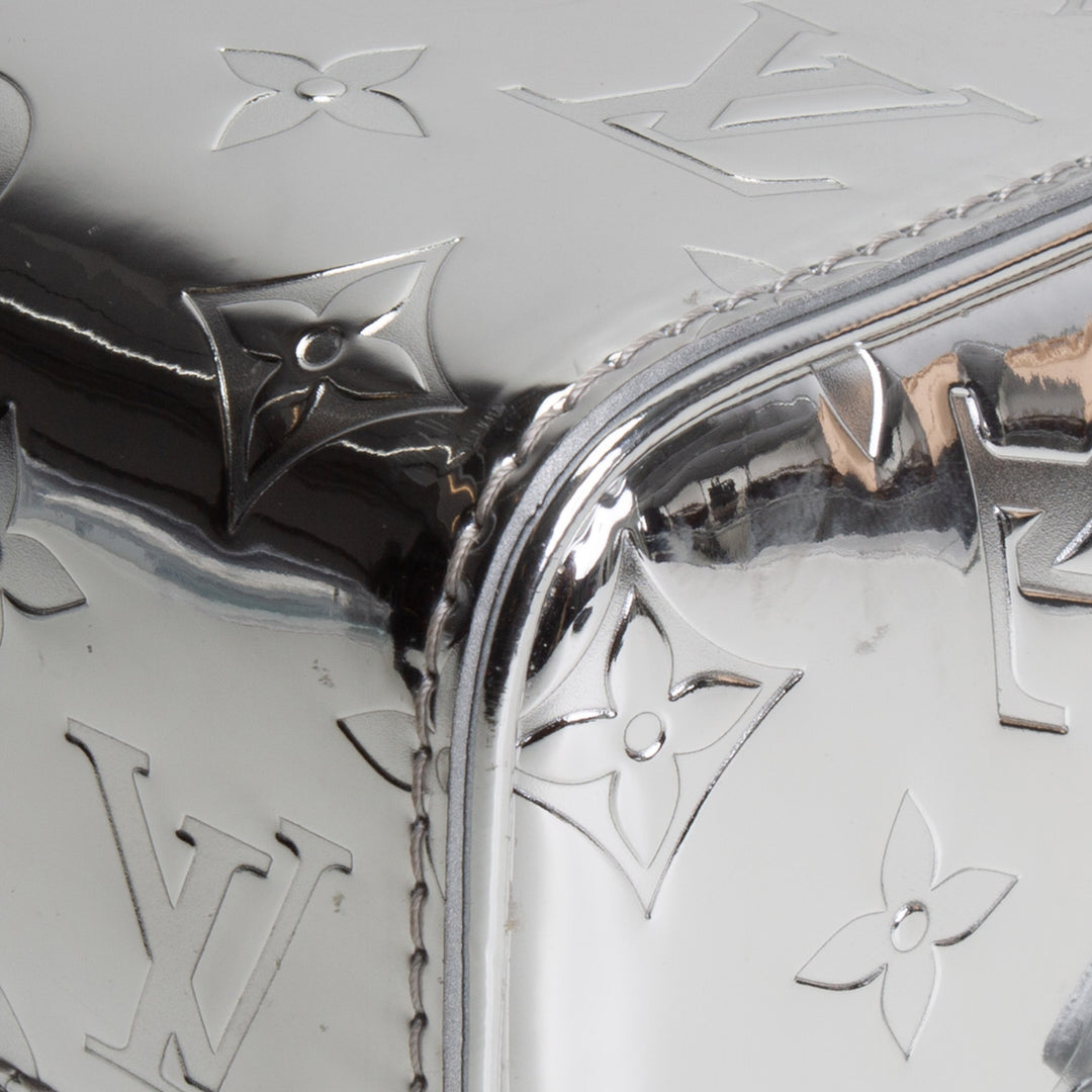 LOUIS VUITTON Monogram Miroir Speedy Bandouliere 20 - Metallic Silver
