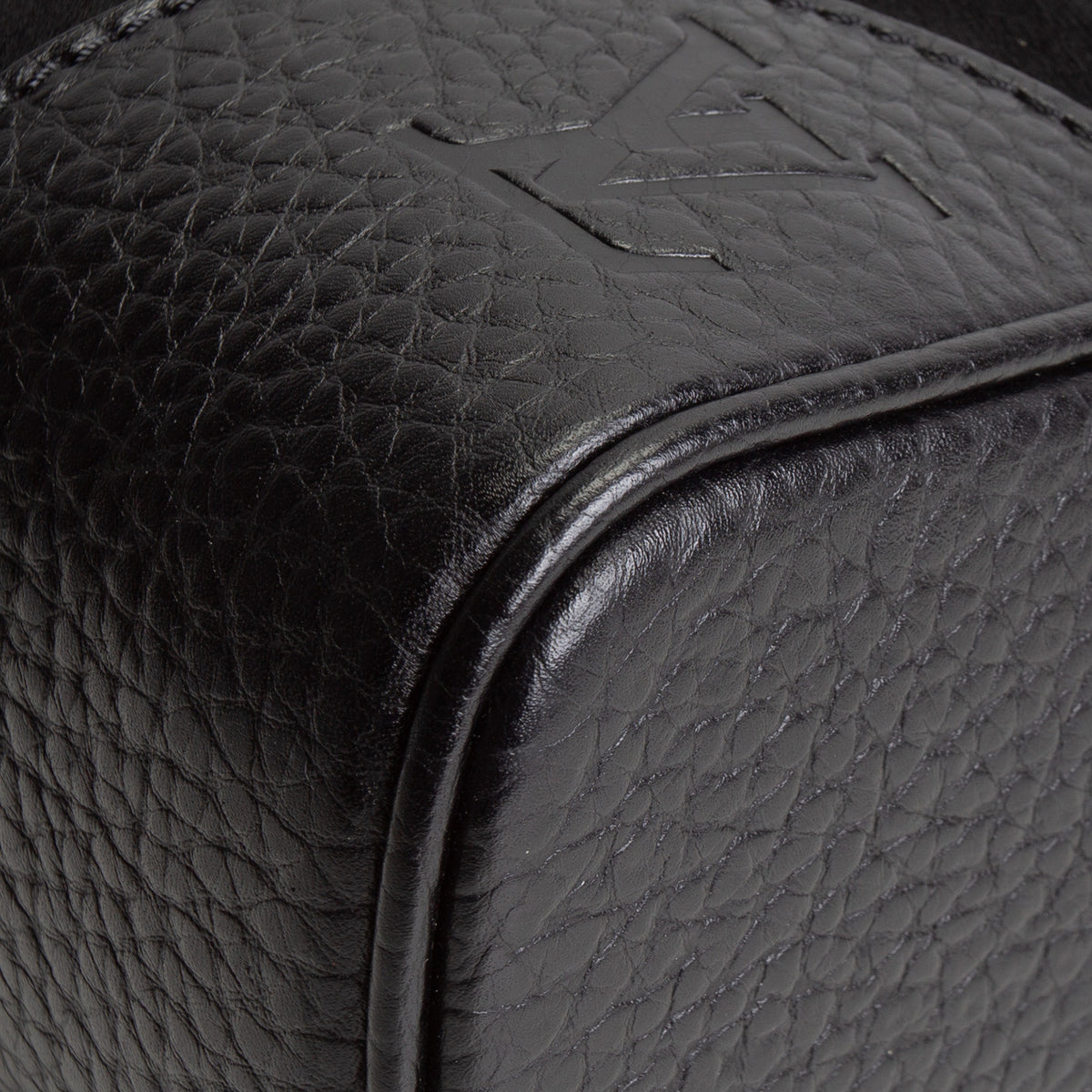 LOUIS VUITTON Cabas Whistler
