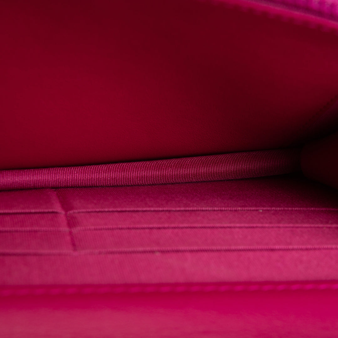 CHANEL Boy Wallet on Chain - Magenta