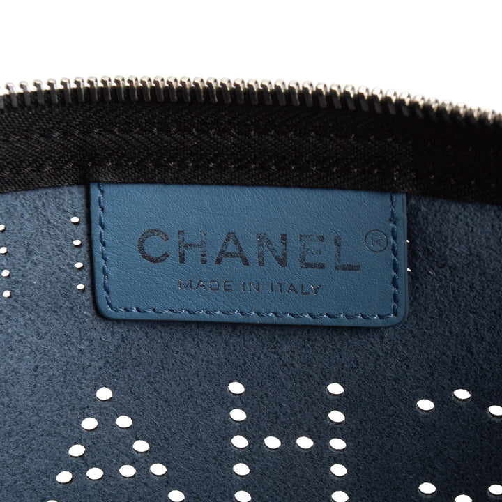 CHANEL CC Eyelet Clutch
