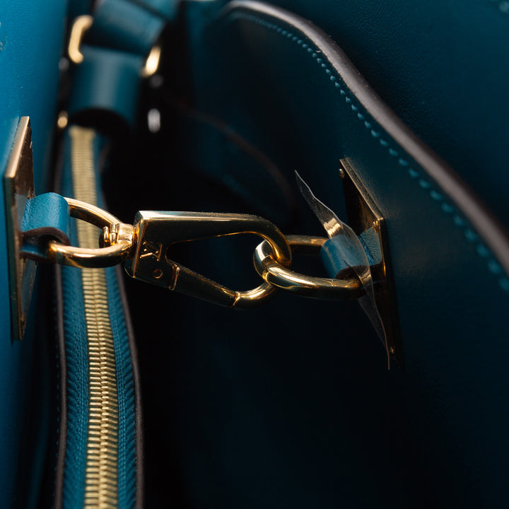 LOUIS VUITTON Taurillon Milla MM - Dark Teal