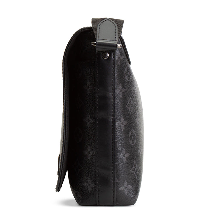 LOUIS VUITTON District Messenger PM - Monogram Eclipse