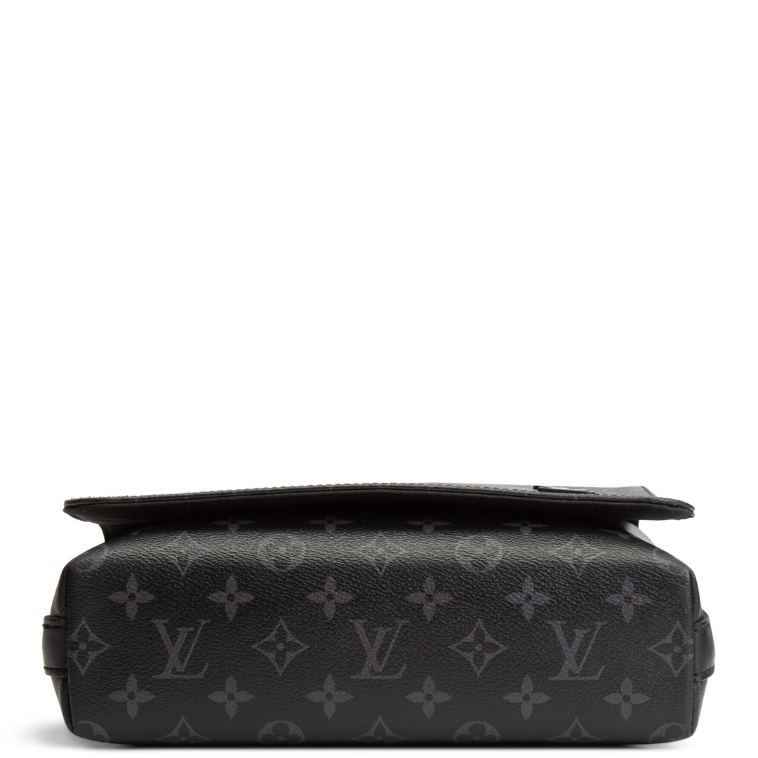 LOUIS VUITTON District Messenger PM - Monogram Eclipse