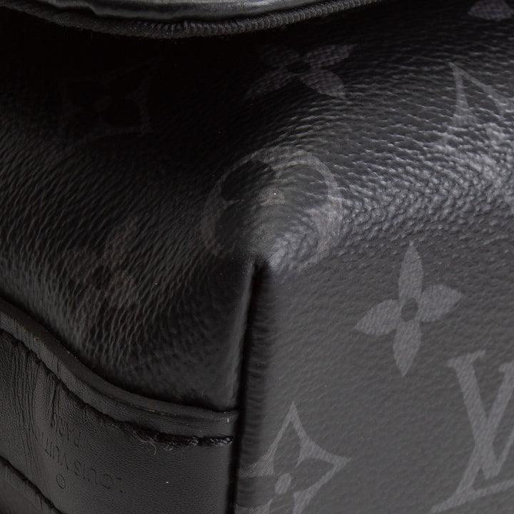 LOUIS VUITTON District Messenger PM - Monogram Eclipse