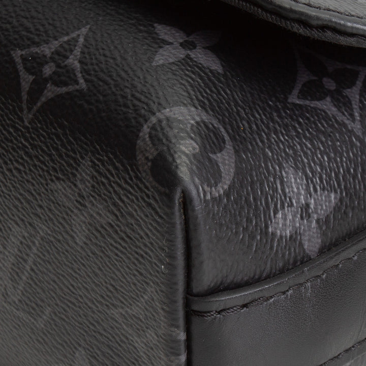 LOUIS VUITTON District Messenger PM - Monogram Eclipse