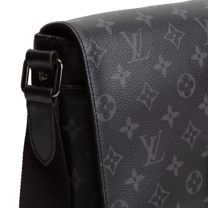LOUIS VUITTON District Messenger PM - Monogram Eclipse