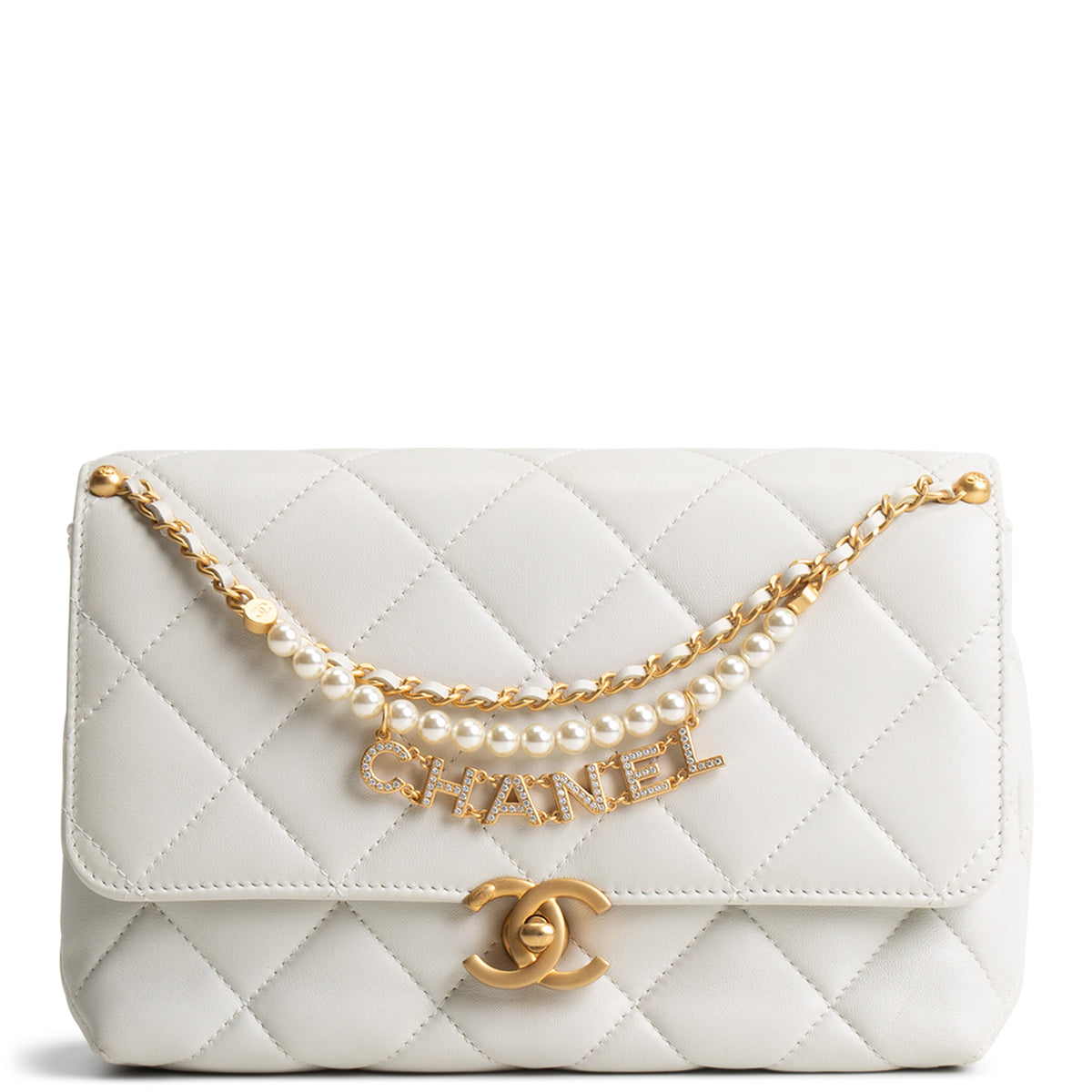 CHANEL CC Pearl Lambskin Quilted Flap Bag - Chalk White