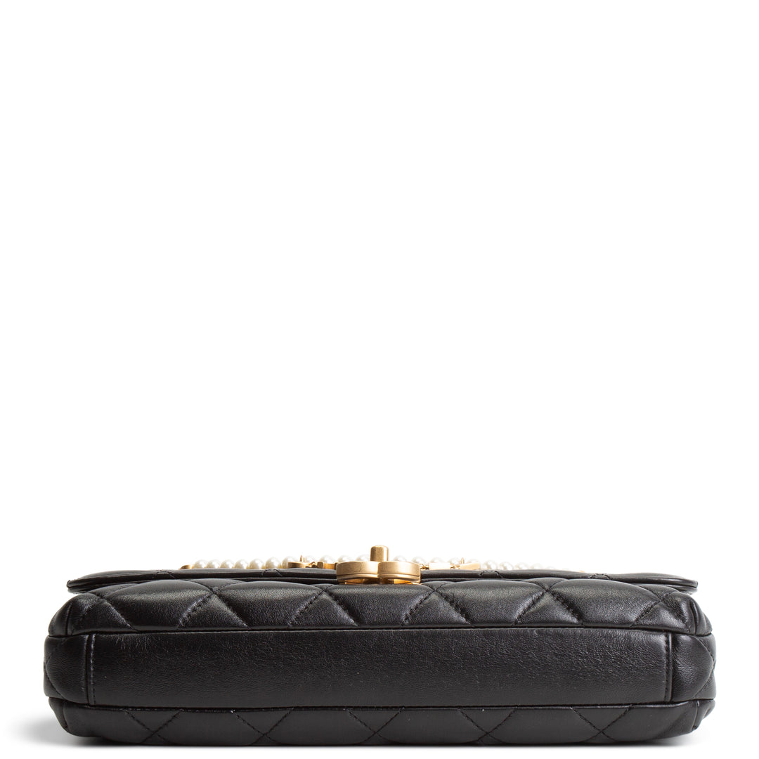 CHANEL Pearl Chain Flap Clutch - Black