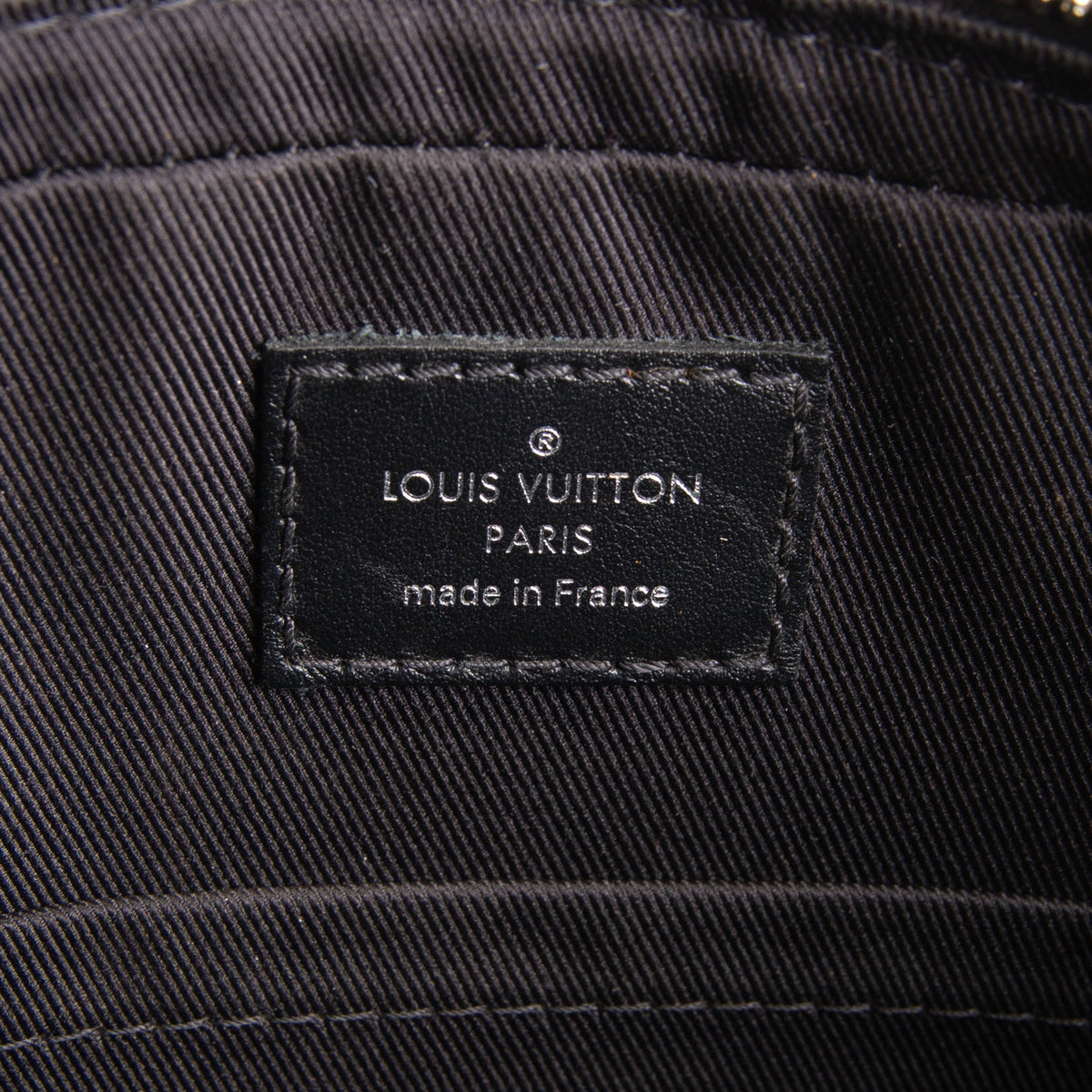 LOUIS VUITTON Damier Graphite Messenger Bag