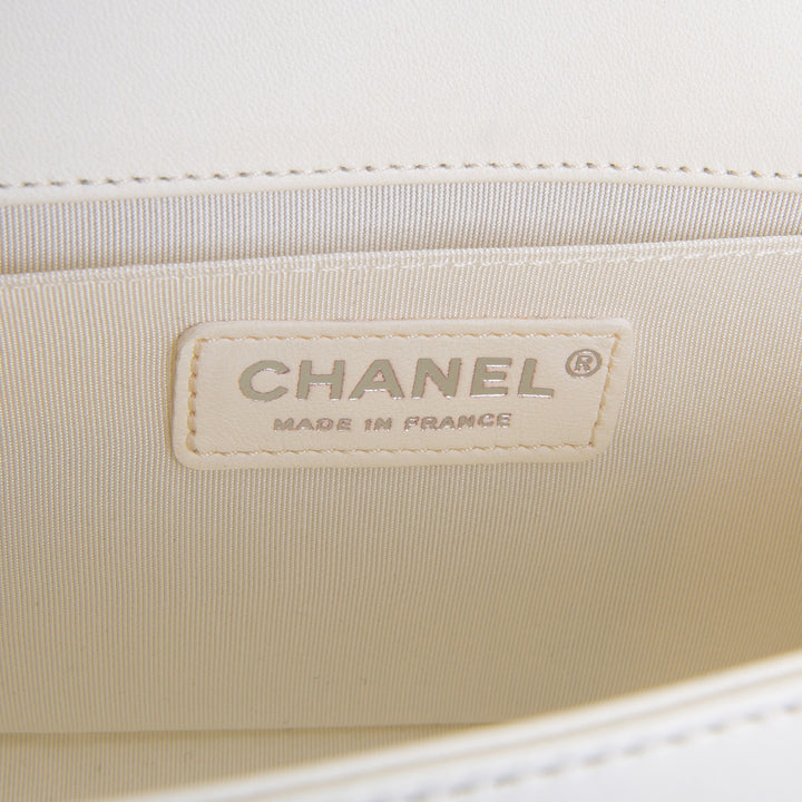 CHANEL Chevron Medium Boy Bag - Ivory