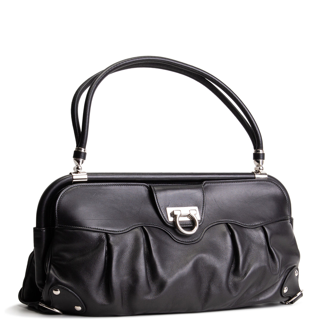 SALVATORE FERRAGAMO XL Leather Shoulder Bag - Black
