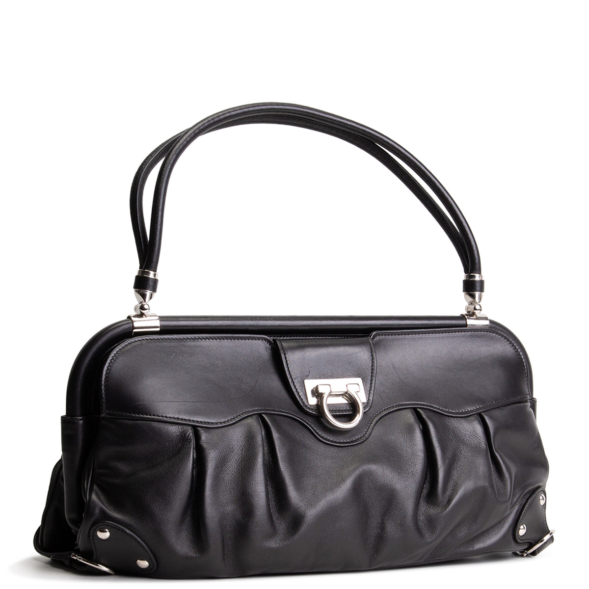 SALVATORE FERRAGAMO XL Leather Shoulder Bag - Black
