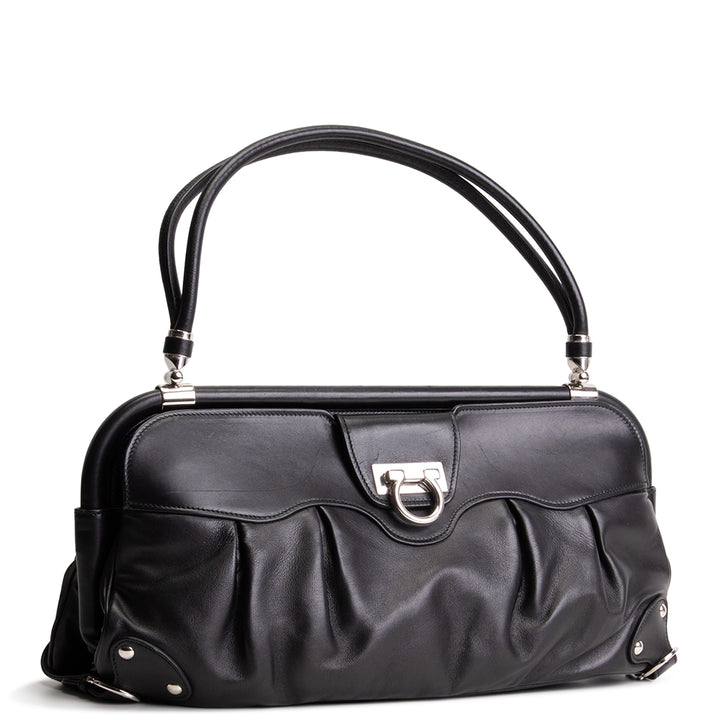 SALVATORE FERRAGAMO XL Leather Shoulder Bag - Black