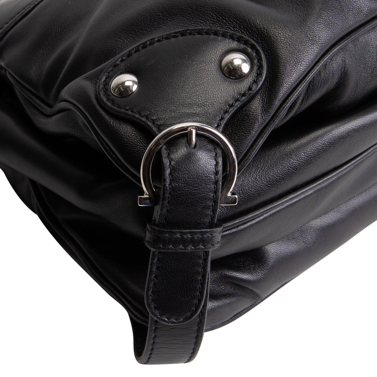 SALVATORE FERRAGAMO XL Leather Shoulder Bag - Black