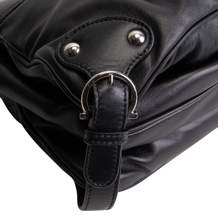 SALVATORE FERRAGAMO XL Leather Shoulder Bag - Black