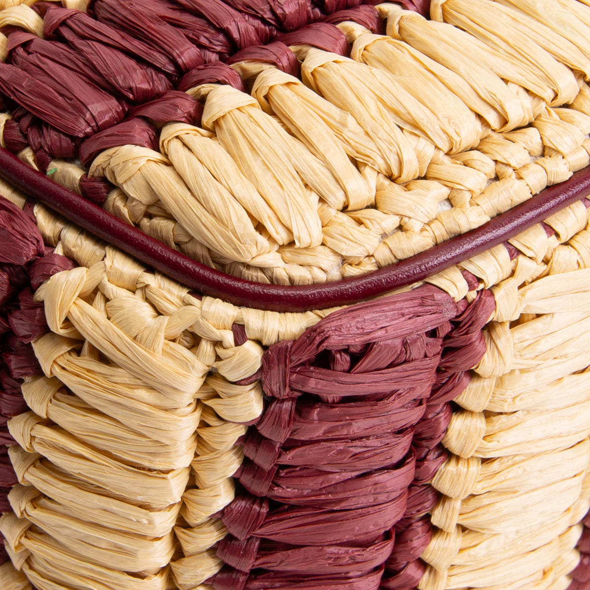 GUCCI GG Marmont 2.0 Raffia