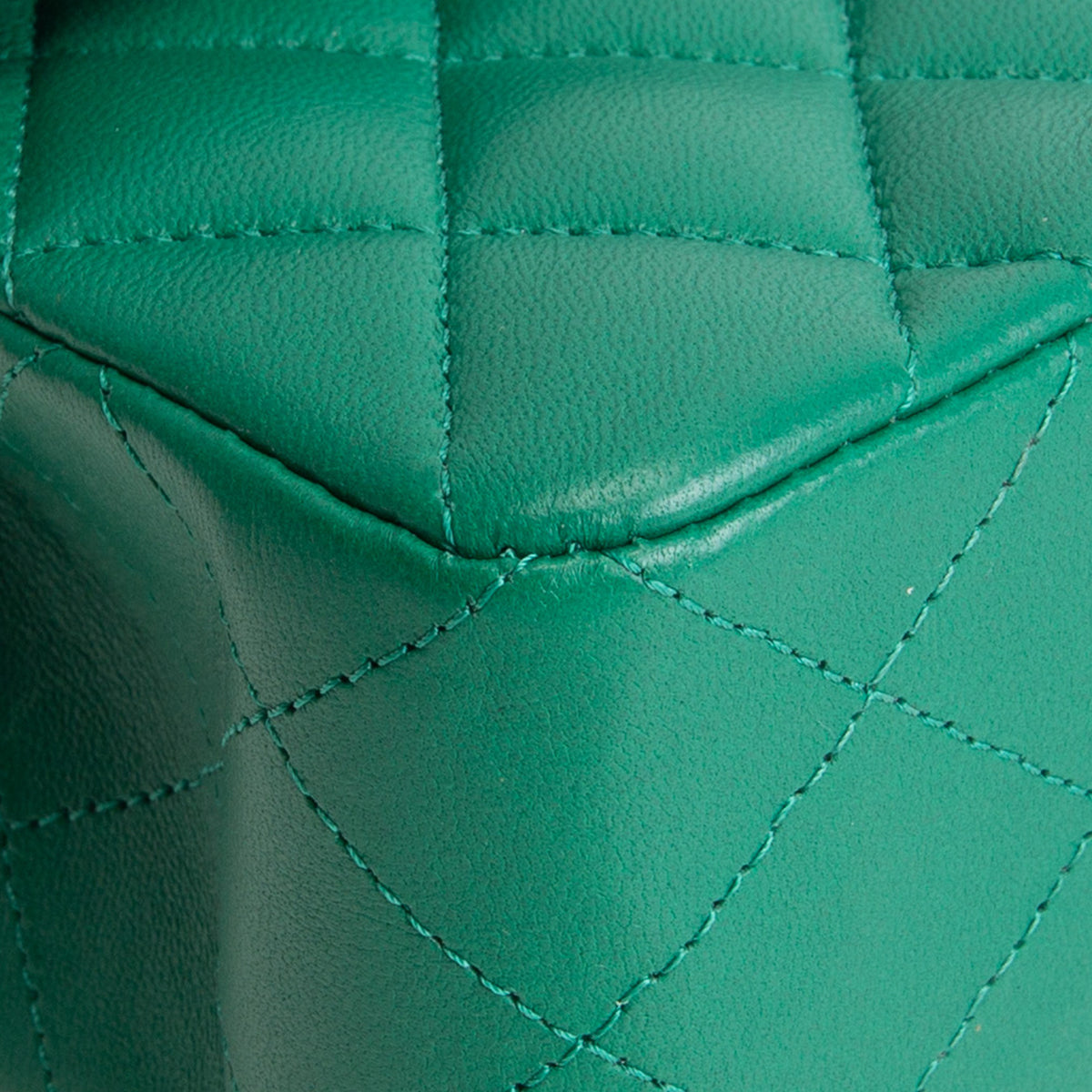 CHANEL Classic Small Lambskin Double Flap - Green