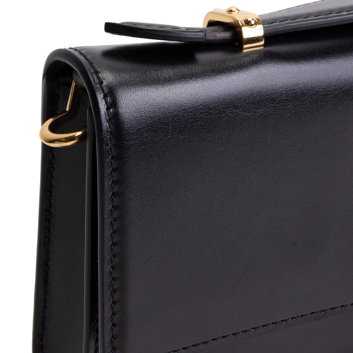 LOUIS VUITTON Capucines Wallet on Chain - Black