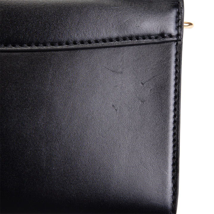 LOUIS VUITTON Capucines Wallet on Chain - Black