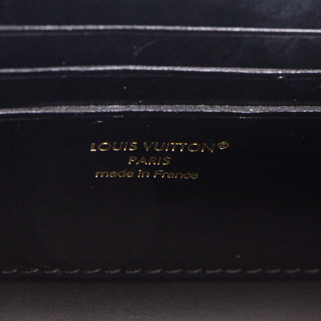 LOUIS VUITTON Capucines Wallet on Chain - Black