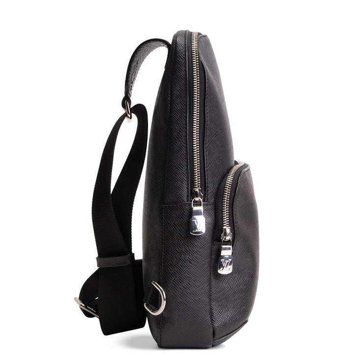 LOUIS VUITTON Avenue Sling Taiga - Black