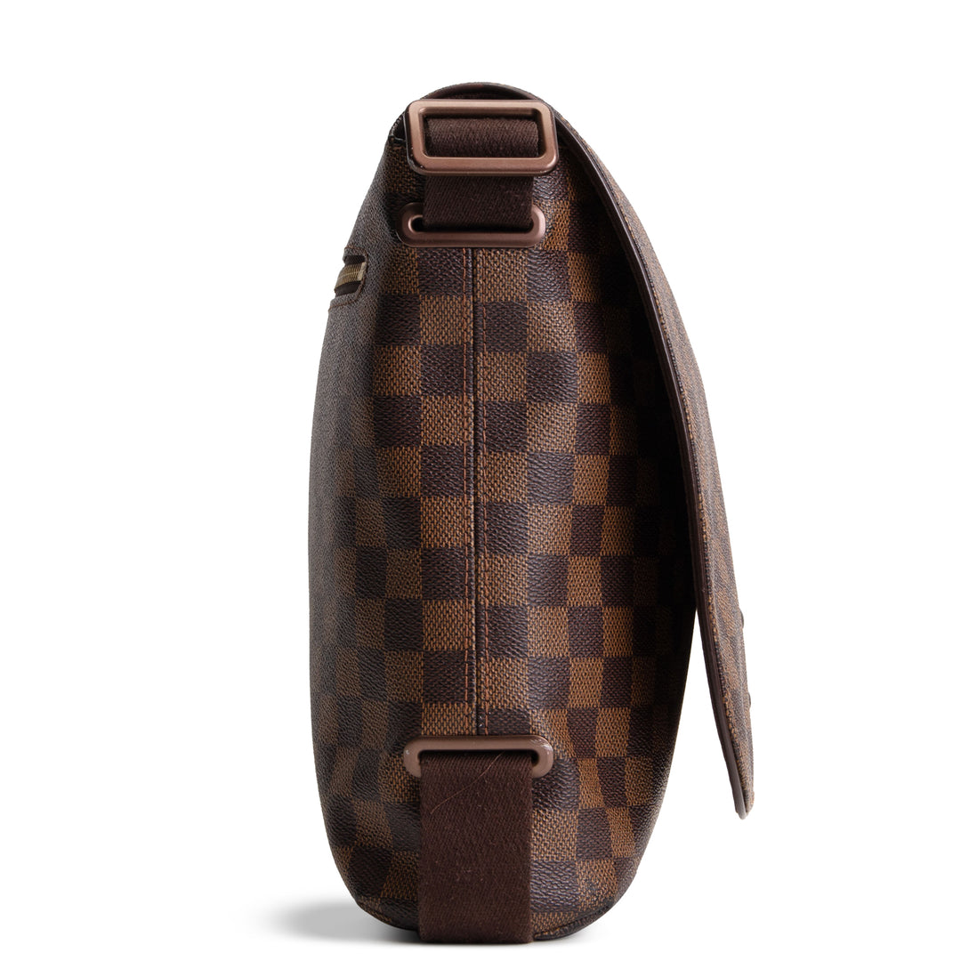 LOUIS VUITTON Damier Ebene Brooklyn Messenger Bag MM