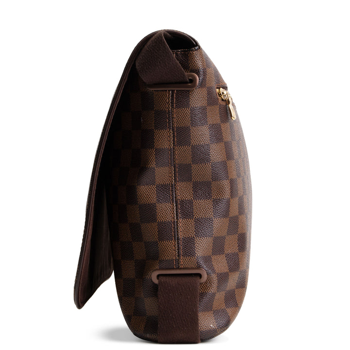 LOUIS VUITTON Damier Ebene Brooklyn Messenger Bag MM
