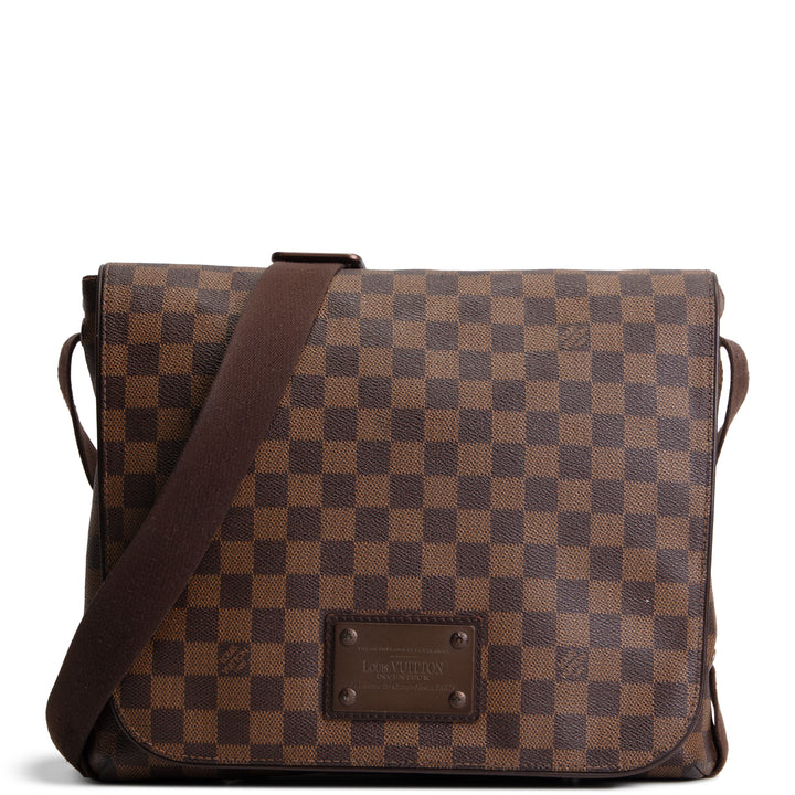 LOUIS VUITTON Damier Ebene Brooklyn Messenger Bag MM