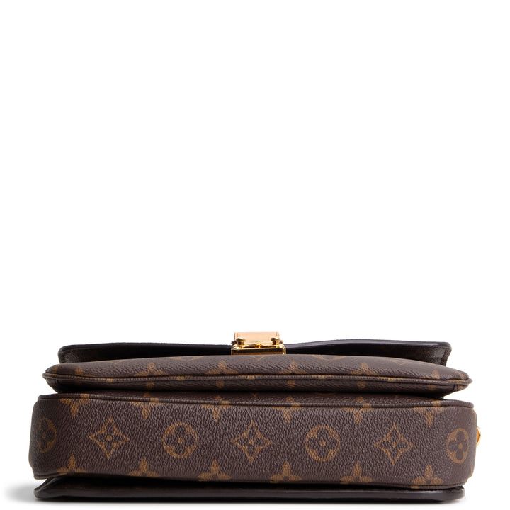 LOUIS VUITTON Pochette Metis Monogram