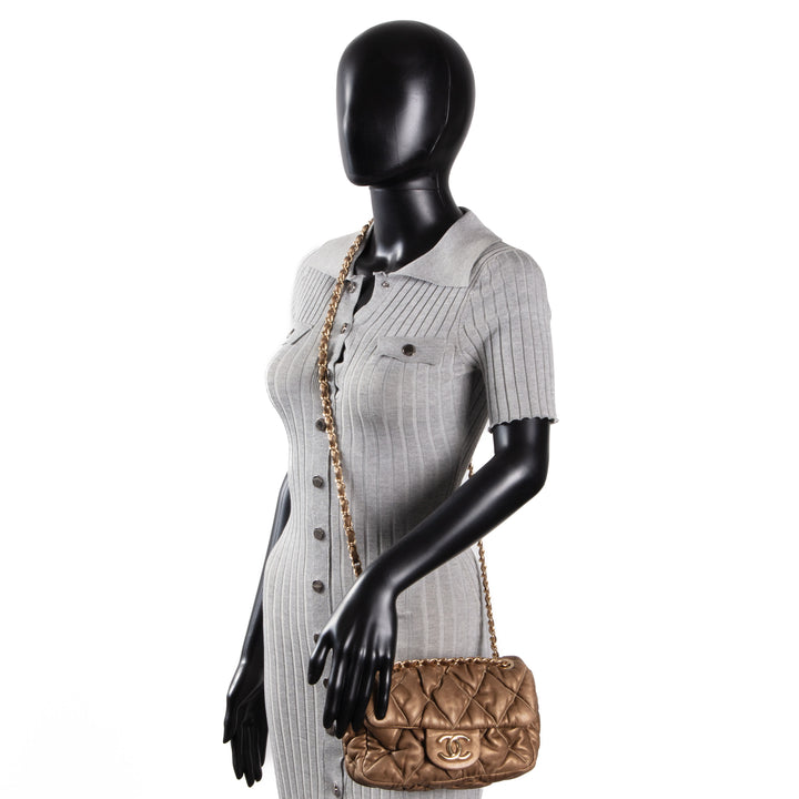 CHANEL Bubble Quilt Flap Bag - Metallic Bronze