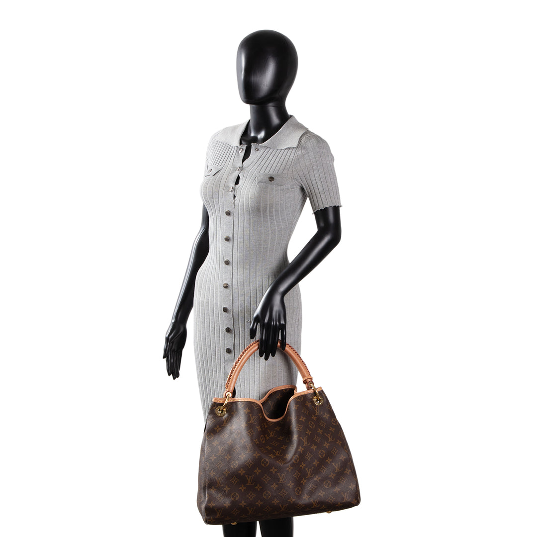 LOUIS VUITTON Monogram Artsy MM