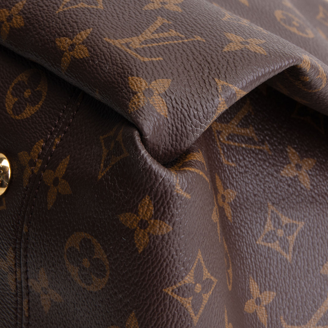 LOUIS VUITTON Monogram Artsy MM