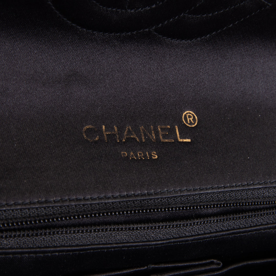 CHANEL Vintage Satin CC Turnlock Flap Bag - Black